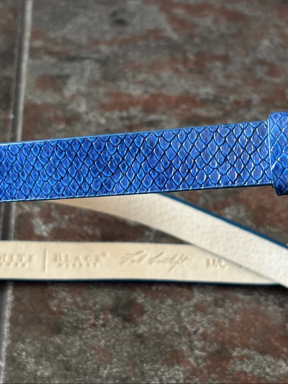 White House Black Market Blue Leather Belt with Silver Chain-Link Hardware